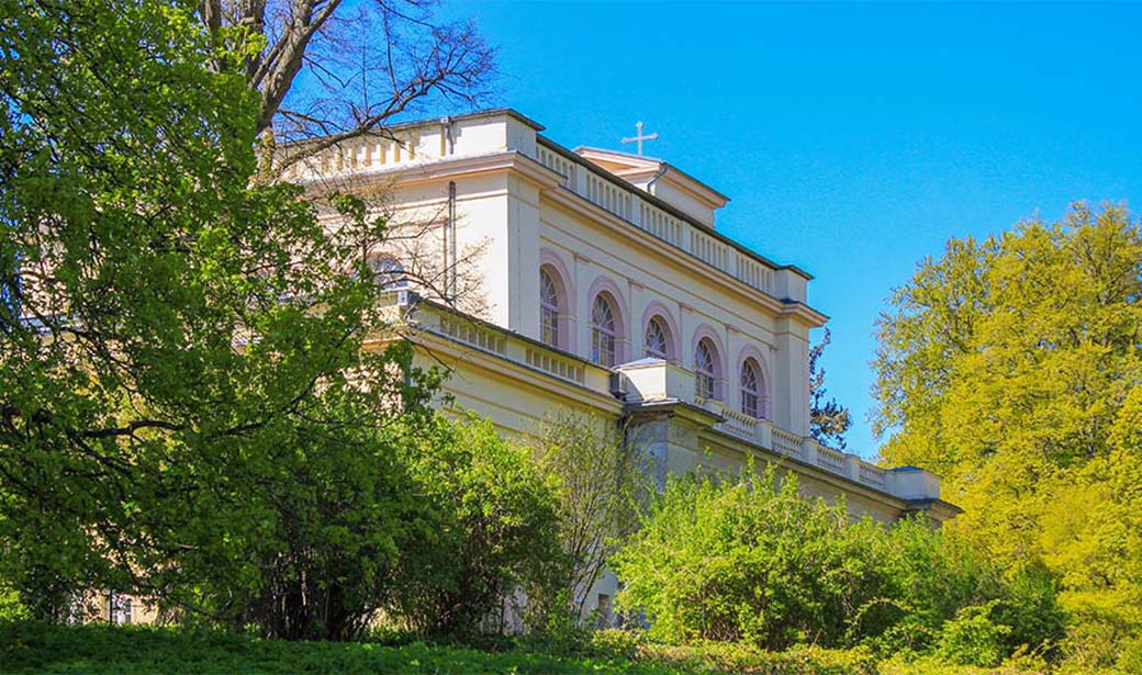 Schloßkirche im Park zu Putbus