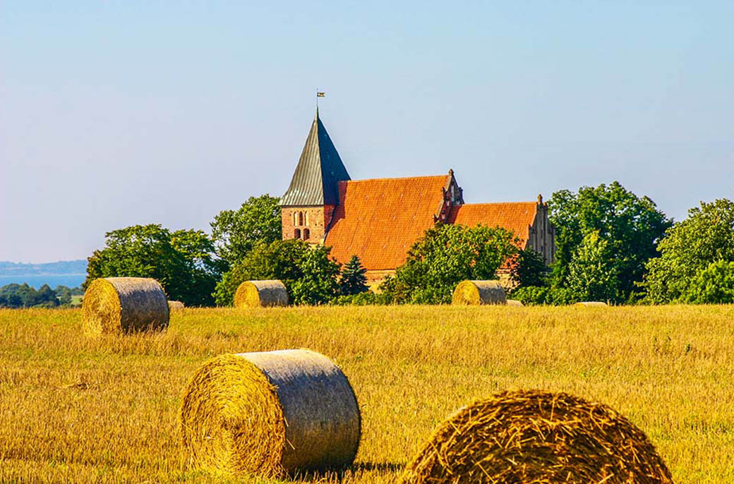 Die Dorfkirche in Bobbin